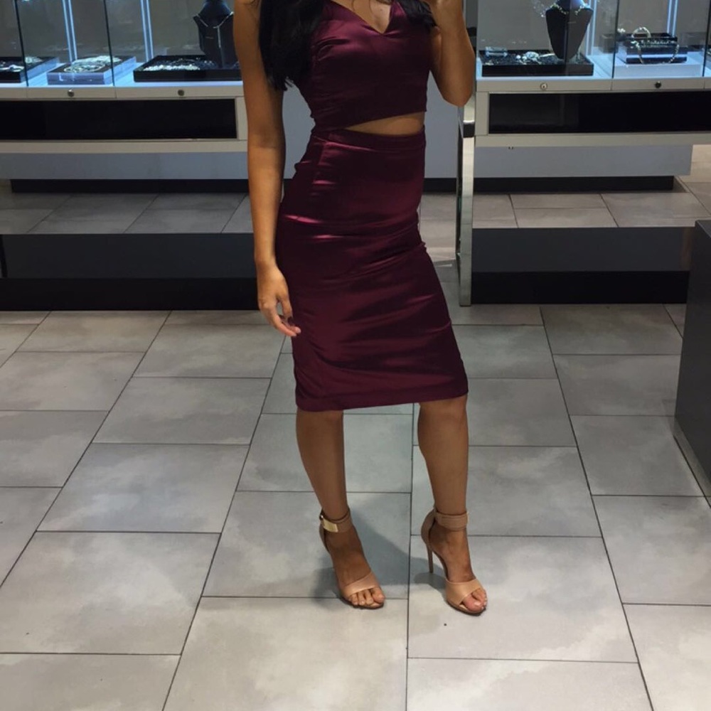 Two piece set - Picture 3 of 3